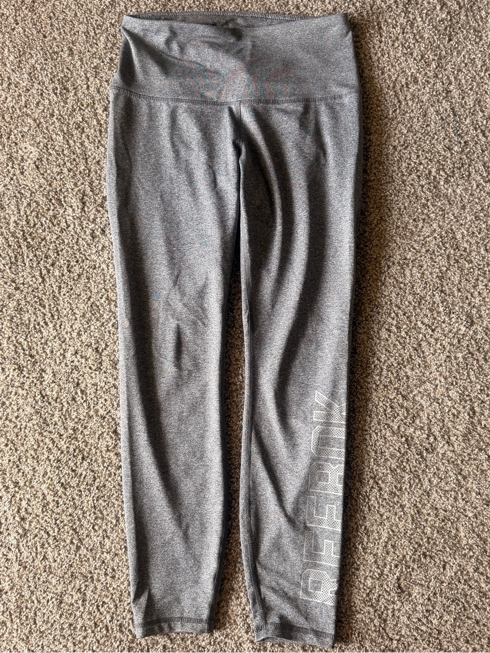 Grey Athletic Leggings with Reflective Logo -Ankles